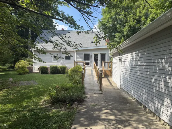 227 W Main ST, Ladoga, IN 47954