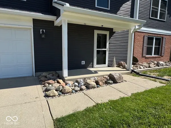 1214 Lindsey LN, Lebanon, IN 46052