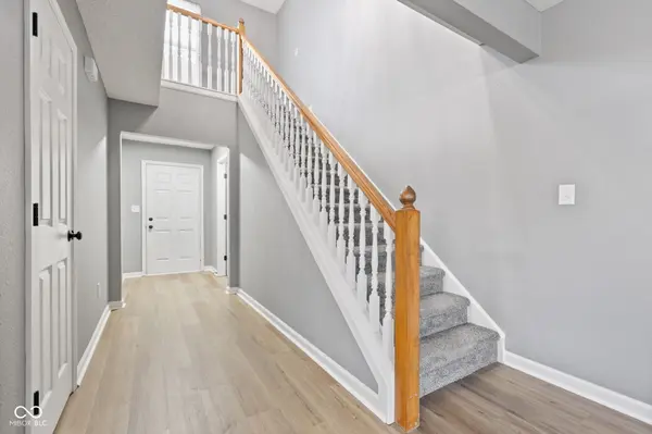 12318 Wolf Run RD, Noblesville, IN 46060