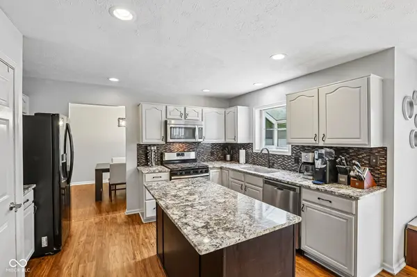 7194 Rodney PL, Noblesville, IN 46062