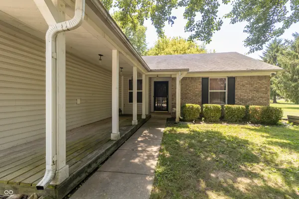 101 Canterbury RD, Pendleton, IN 46064