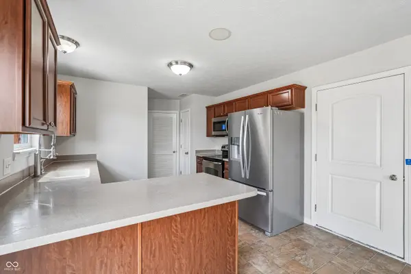 234 School House DR, Greenfield, IN 46140