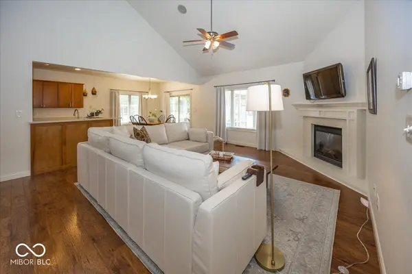7082 Bitternut LN, Plainfield, IN 46168