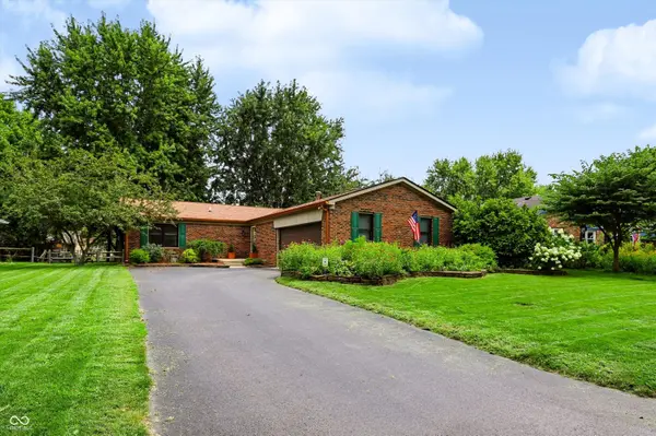 208 Ironwood CIR, Noblesville, IN 46062