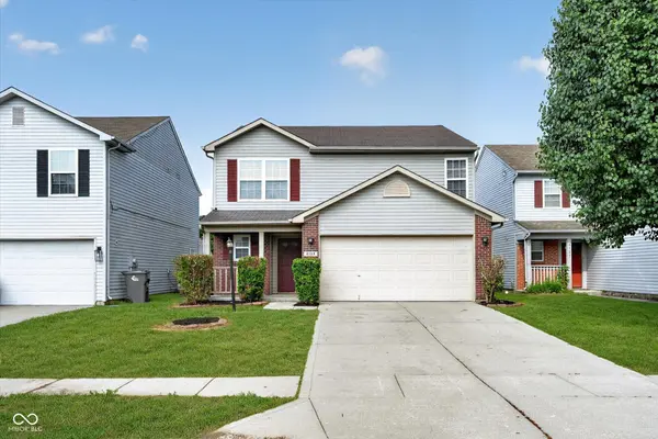 8133 Maple Stream LN, Indianapolis, IN 46217