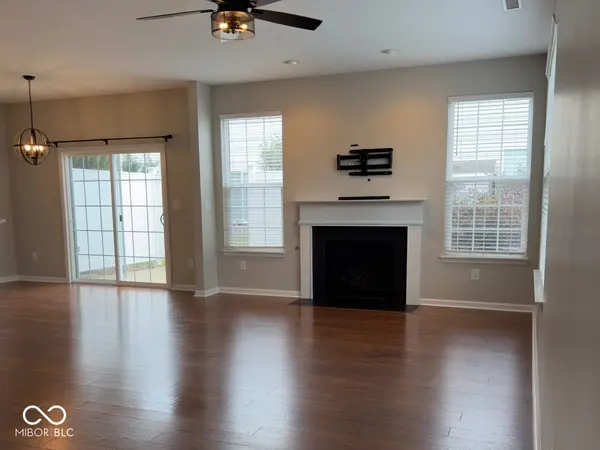 9658 Calamus DR, Noblesville, IN 46060