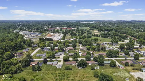 885 Broadway North DR, Plainfield, IN 46168