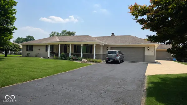 885 Broadway North DR, Plainfield, IN 46168