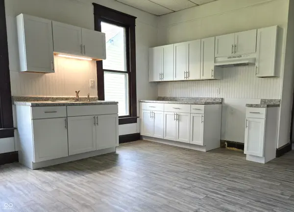 305 S Vine ST, Seymour, IN 47274