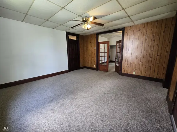 305 S Vine ST, Seymour, IN 47274