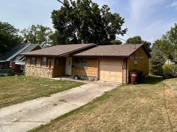 1009 W Walnut, Brownstown, IN 47220