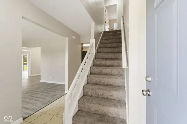535 Bitter Bark LN, Indianapolis, IN 46227