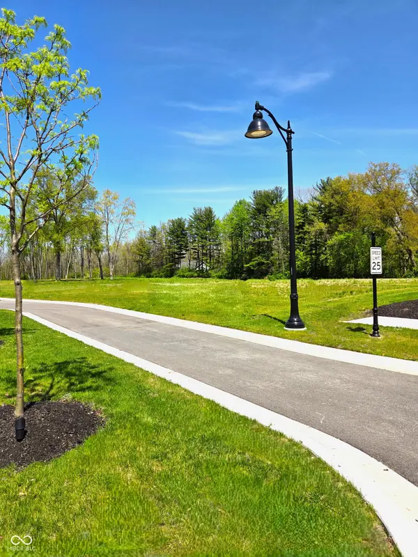 835 J McCool WAY, Greenwood, IN 46142