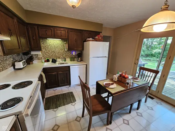 7534 Carolling WAY, Indianapolis, IN 46237