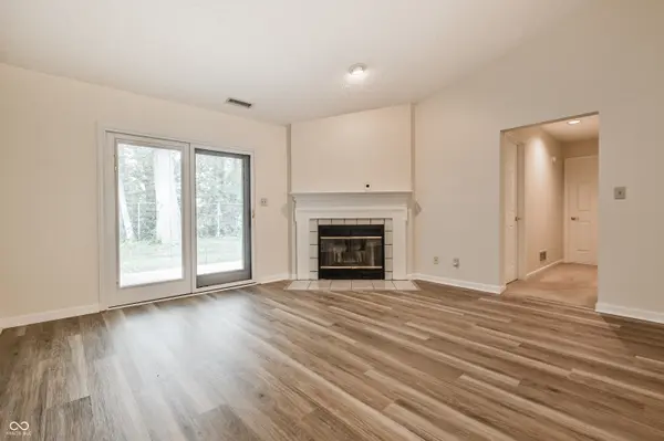 9554 Cadbury CIR, Indianapolis, IN 46260