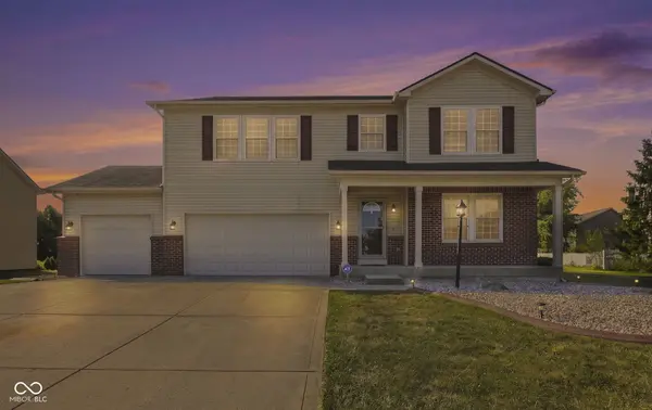 2699 Liatris DR, Plainfield, IN 46168