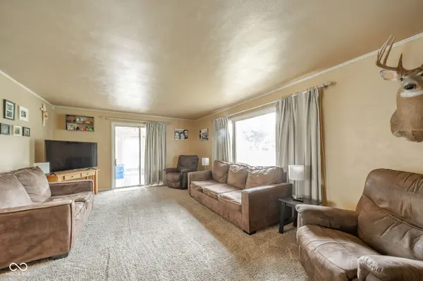 241 Pleasantview DR, New Castle, IN 47362