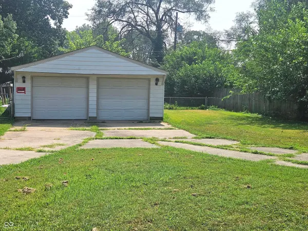 727 Fairview DR, Columbus, IN 47201