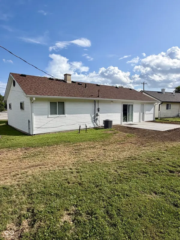 55 Crestview, Greenwood, IN 46143