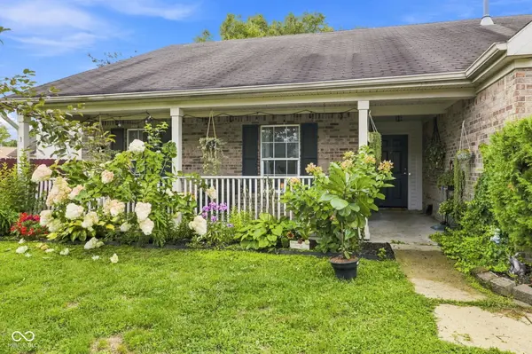 5353 Forest Pine LN, Indianapolis, IN 46224