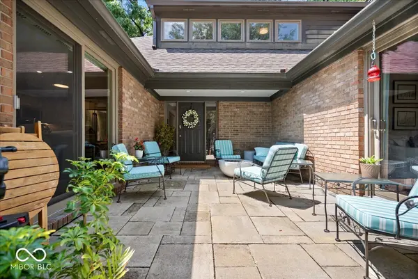 8550 Tree Top DR #4, Indianapolis, IN 46260