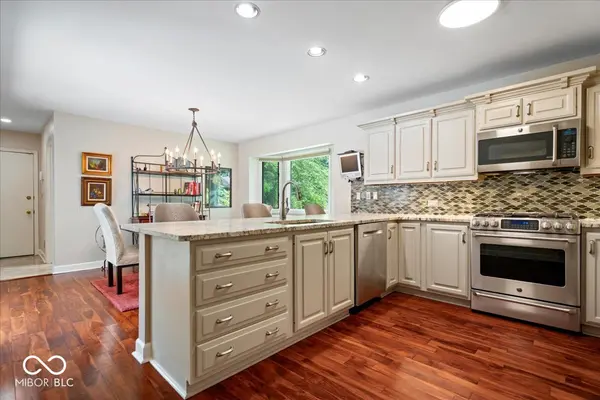 8550 Tree Top DR #4, Indianapolis, IN 46260
