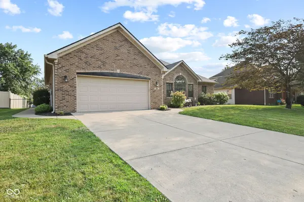 1682 Decourcy CT, Franklin, IN 46131