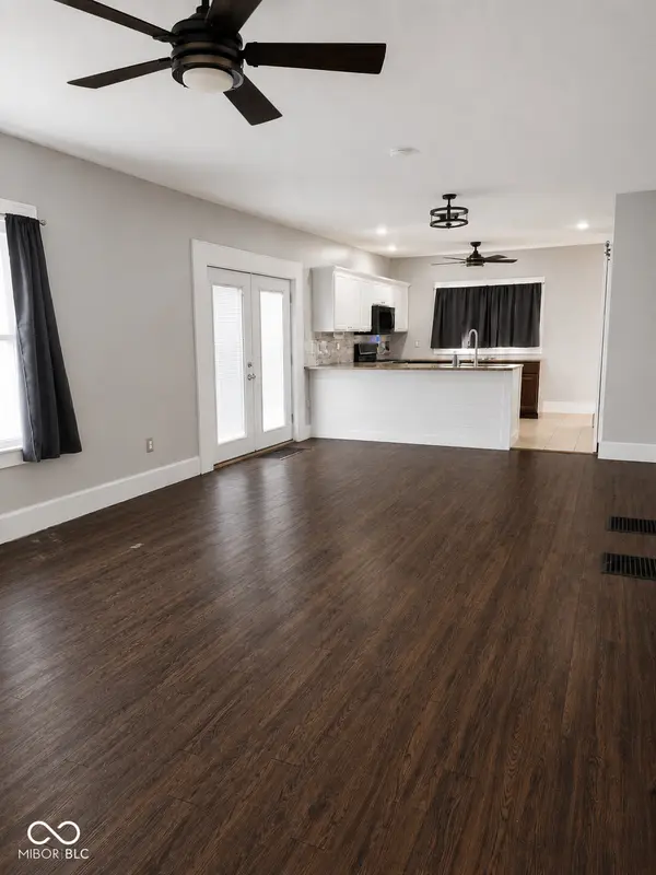 3915 Washington AVE, Bedford, IN 47421