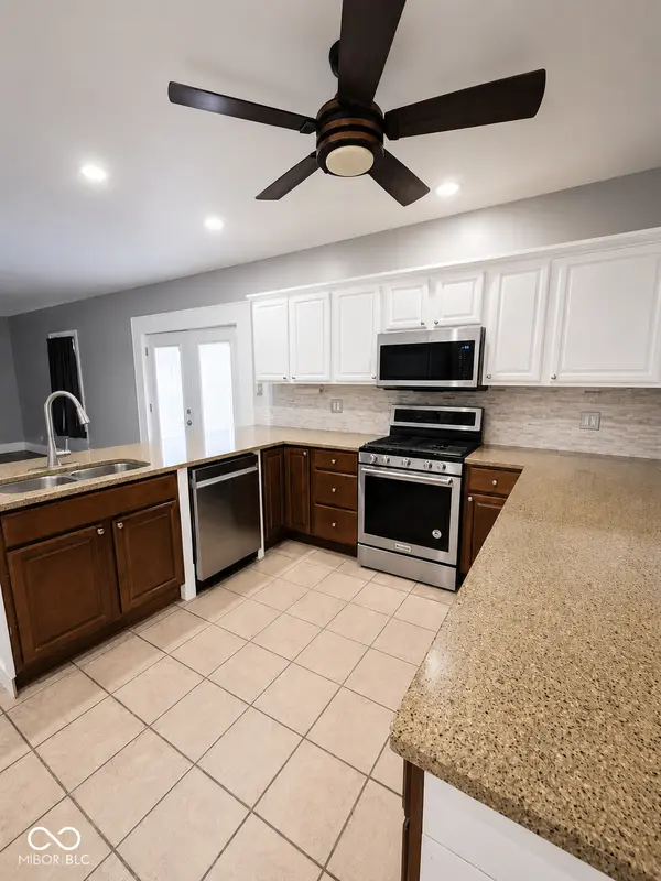 3915 Washington AVE, Bedford, IN 47421