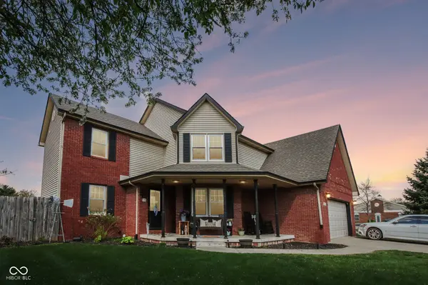 1694 Williamsburg LN, Franklin, IN 46131