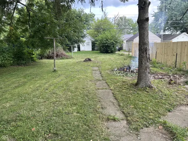2208 S Waldemere AVE, Muncie, IN 47302