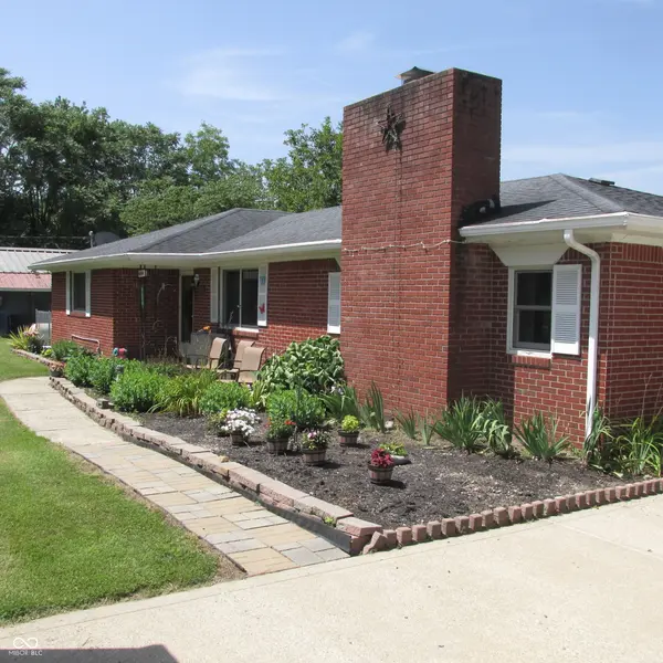 6554 N Forrest ST, Eminence, IN 46125