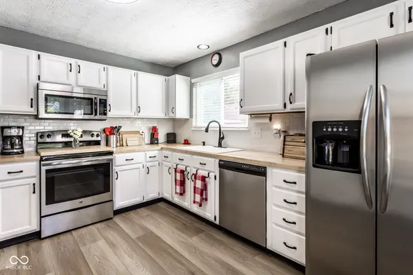 7880 Stonebranch North DR, Indianapolis, IN 46256
