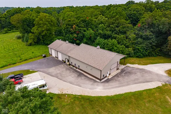 2508 W Indian Creek RD, Trafalgar, IN 46181