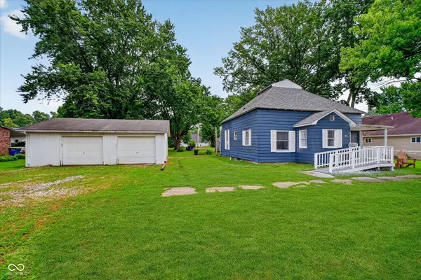 607 S Sheridan AVE, Sheridan, IN 46069
