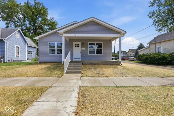 734 Center ST, Shelbyville, IN 46176