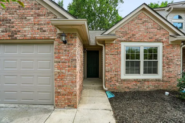 1039 Buffalo Run WAY, Indianapolis, IN 46227