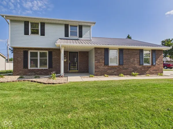 1520 E 42nd ST, Anderson, IN 46013
