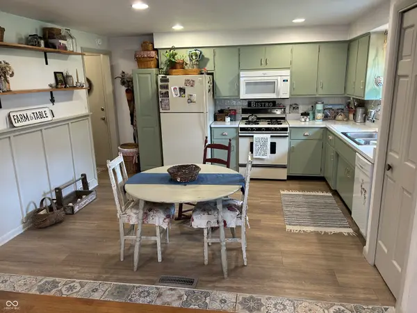 2411 Sheffield AVE, Anderson, IN 46011