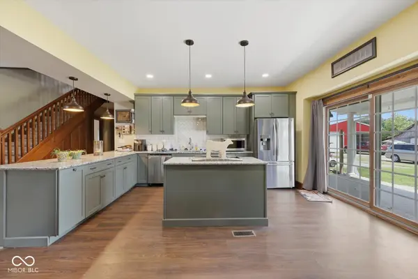 7380 E 25th ST, Columbus, IN 47203