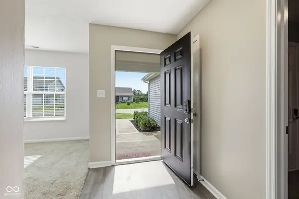 632 N Crystal DR, Fortville, IN 46040