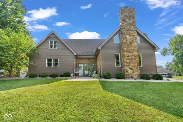 2065 Fairway DR, Greencastle, IN 46135