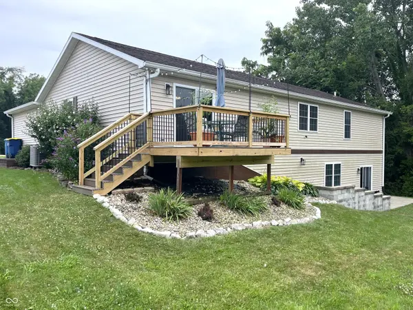 1041 Shadowlawn AVE, Greencastle, IN 46135