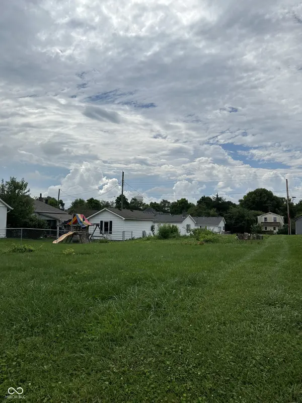 218 E Michigan ST, Fortville, IN 46040