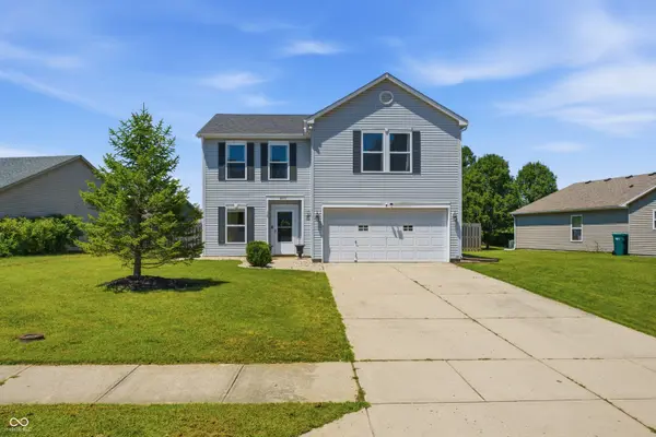 640 Streamside DR, Greenfield, IN 46140