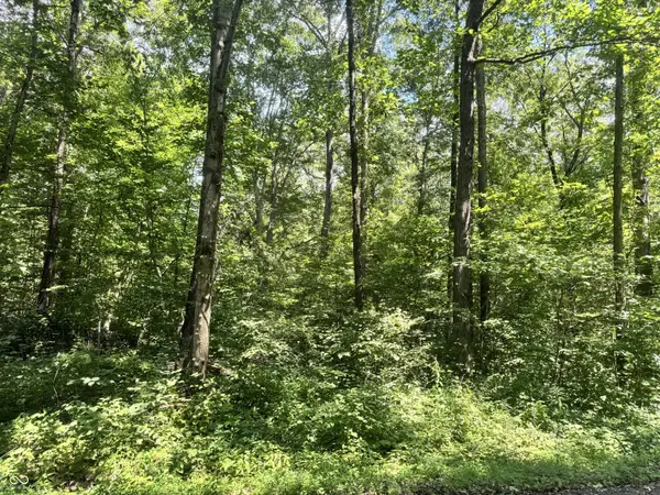 145 White Oak, North Vernon, IN 47265