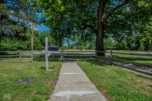 4216 Moller RD, Indianapolis, IN 46254