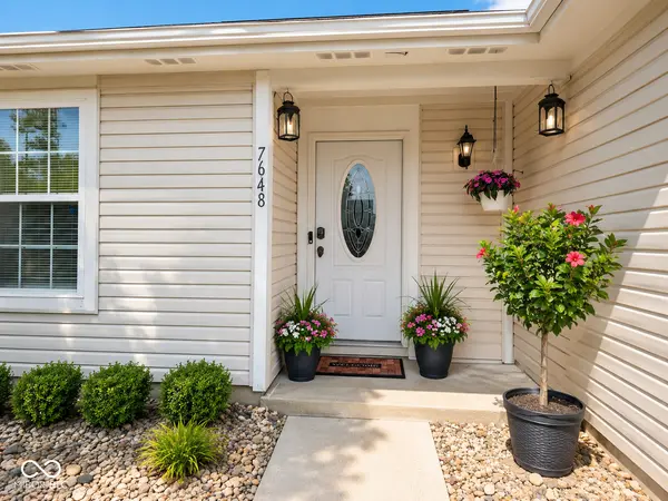 7648 Firecrest LN, Camby, IN 46113