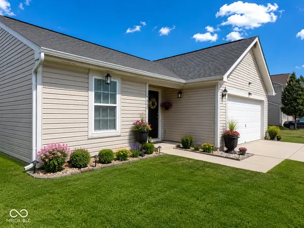 7648 Firecrest LN, Camby, IN 46113