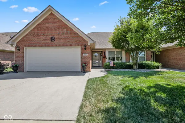 4821 W Harrisburg CT, New Palestine, IN 46163